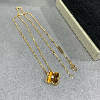 [AURORA]CLOVER 15MM DIAMOND AND YELLOW TIGER'S EYE AGATE necklace