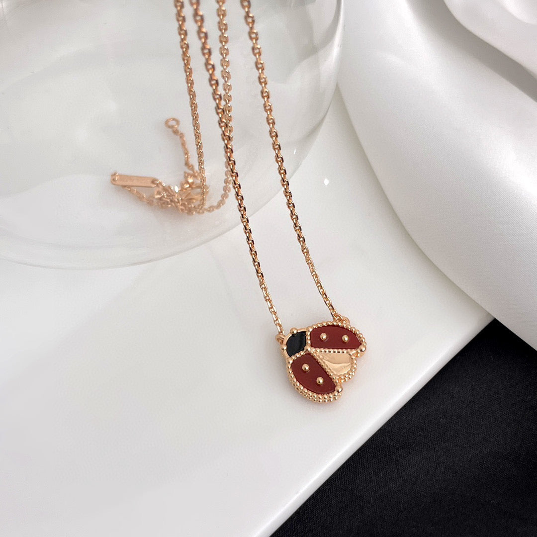 [AURORA]LUCKY  CARNELIANS LADYBUG NECKLACE
