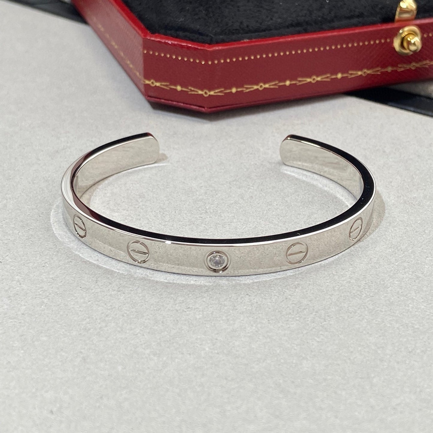 [AURORA]LOVE BRACELET 6.1MM 1 DIAMOND OPEN CUFF