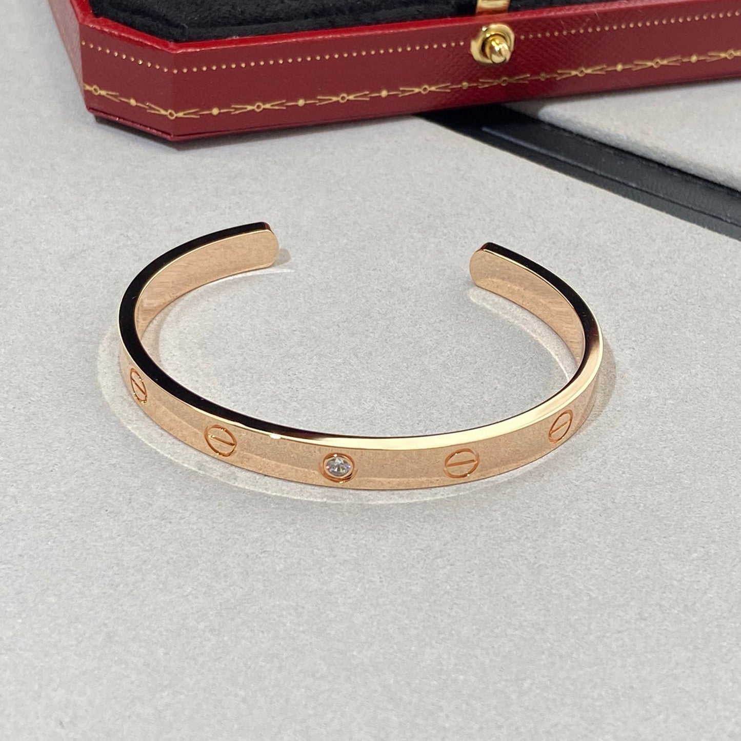 [AURORA]LOVE BRACELET 6.1MM 1 DIAMOND OPEN CUFF