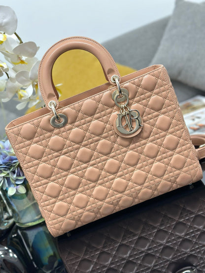 LARGE 32 LADY BAG IN PEACE LAMBSKIN WITH GOLD HARDWARE