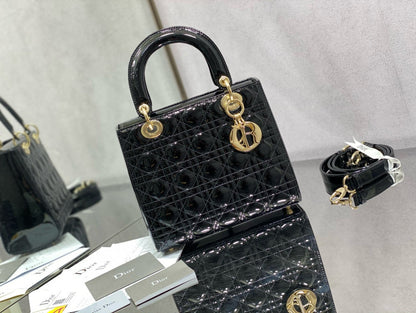 MINI 17 LADY BAG IN BLACK PATENT CALFSKIN