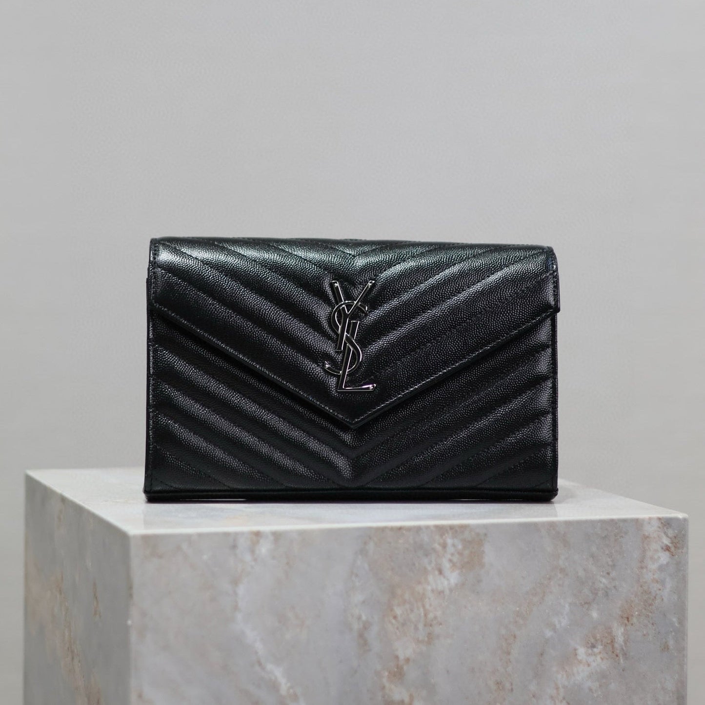 WOC 23 IN BLACK CAVIAR LAMBSKIN SILVER HARDWARE