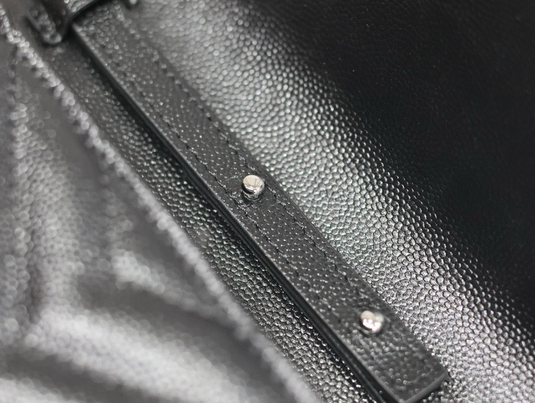 WOC 23 IN BLACK CAVIAR LAMBSKIN SILVER HARDWARE