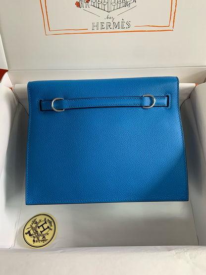 KELLY DANSE 22 EVERCOLOR BLUE IN CALFSKIN SILVER HARDWARE