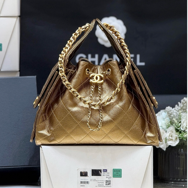 CHANEL 25 MEDIUM HANDBAG IN GOLDEN BROWN CALFSKIN WITH GOLD HARDWARE