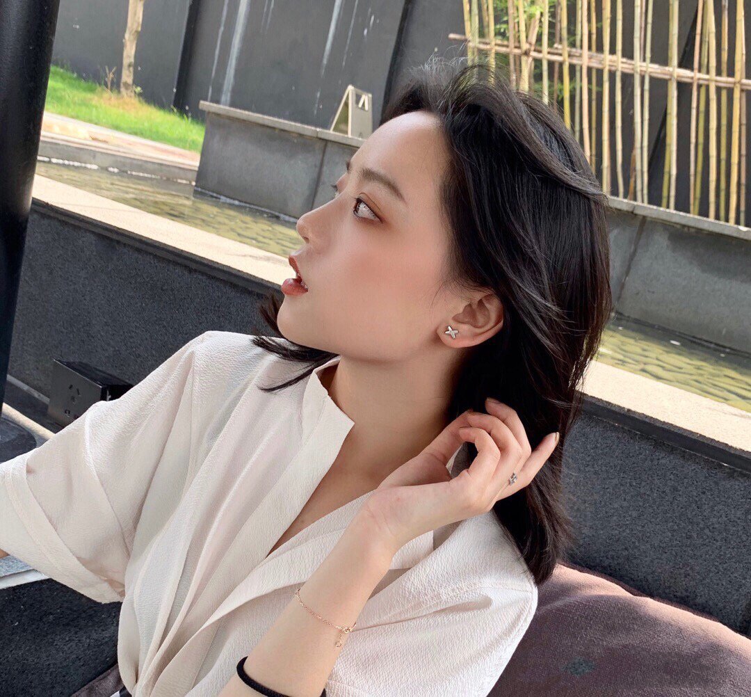 [AURORA]JEUX DE WHITE MOP ROSE GOLD DIAMOND EARRINGS