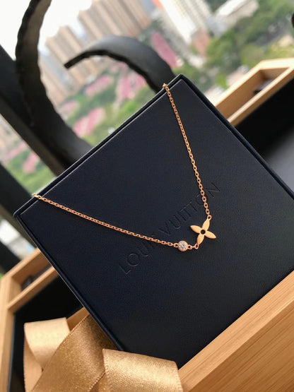 [AURORA]BLOSSOM PENDANT PINK GOLD AND DIAMOND
