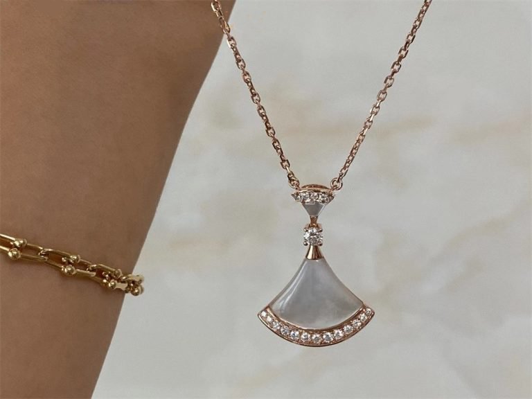 [AURORA]DREAM NECKLACE MOP PINK GOLD DIAMOND