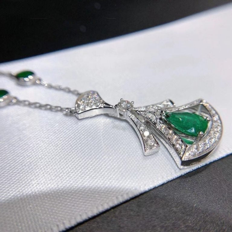 [AURORA]DREAM NECKLACE MALACHITE DIAMOND SILVER