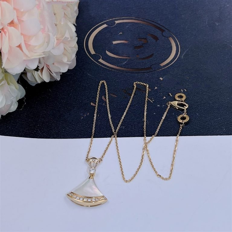 [AURORA]DREAM NECKLACE MOP GOLD DIAMOND