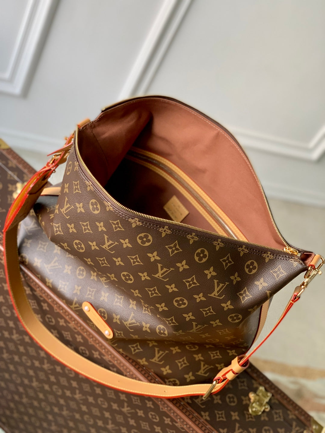 VAGABOND HOBO 38 IN BROWN MONOGRAM CANVAS