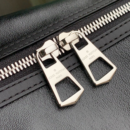 SPEEDY CARGO VIBE 28 IN BLACK LAMBSKIN MONOGRAM LOGO TAG