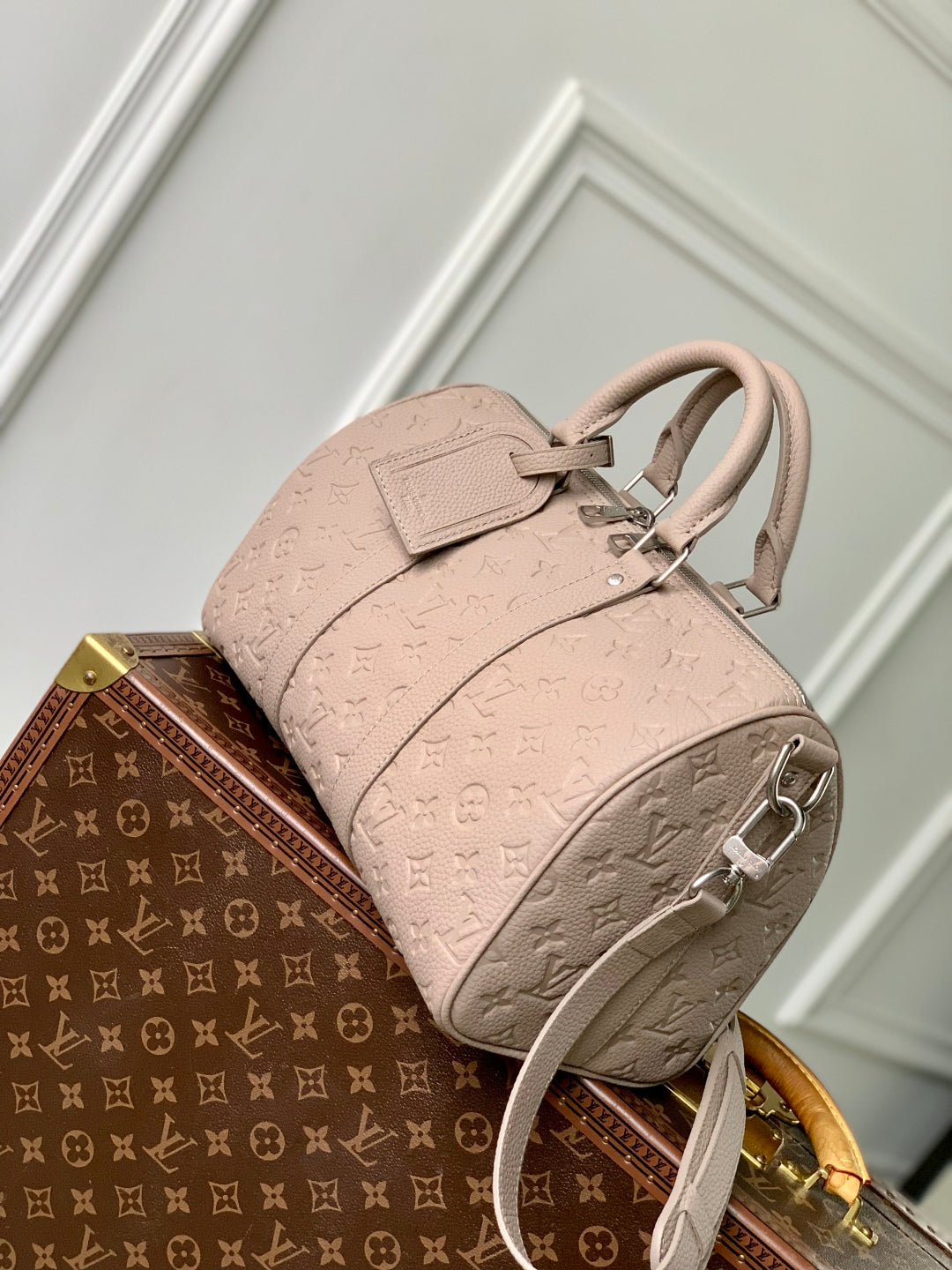 KEEPALL BANDOULIÈRE 34 BAG IN LIGHT BROWN MONOGRAM TAURILLON CALFSKIN