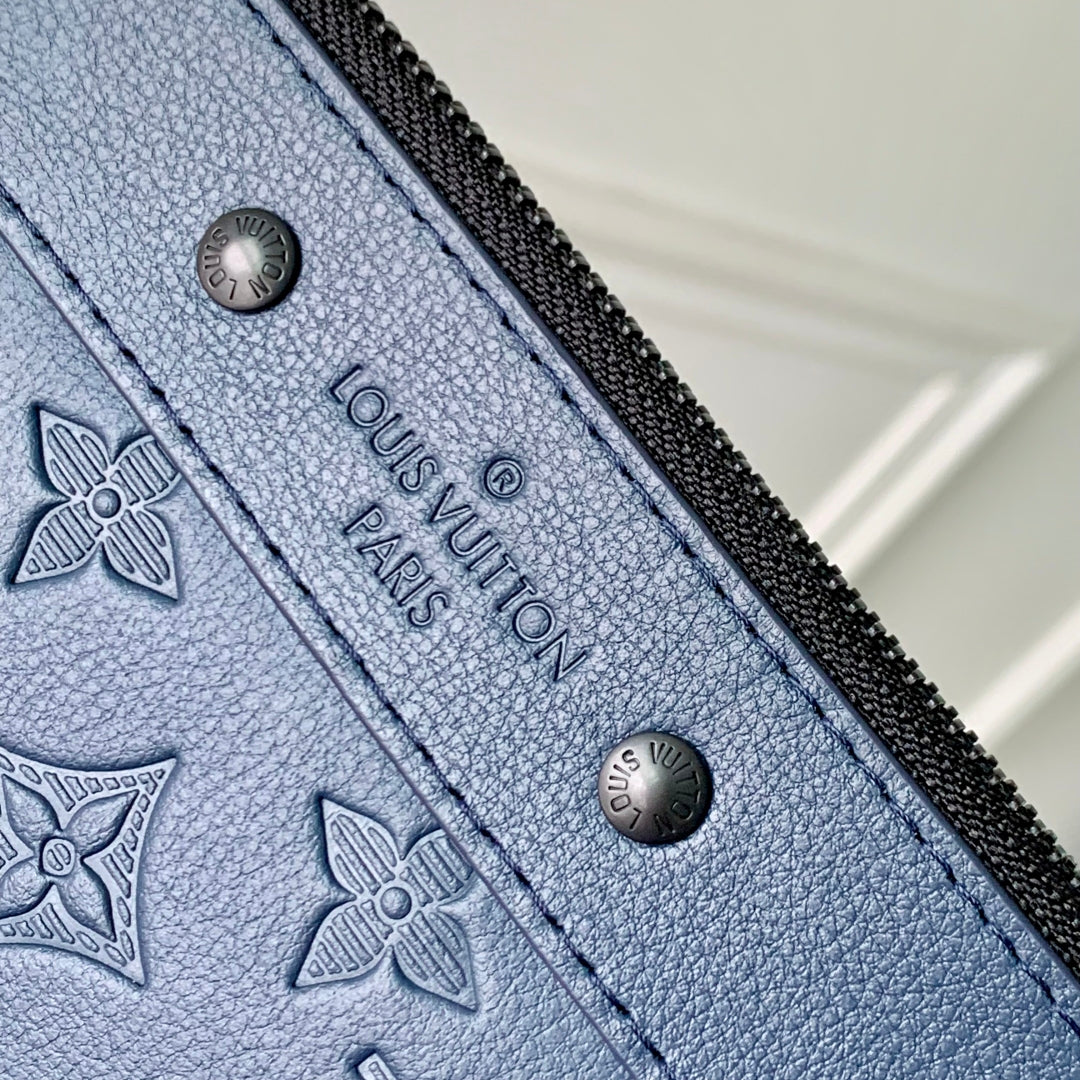 POCHETTE TOGO 30 IN DARK BLUE MONOGRAM ECLIPSE CALFSKIN EMBOSSED LOGO