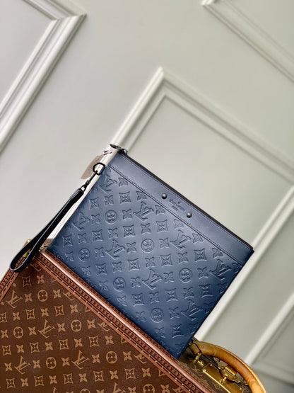 POCHETTE TOGO 30 IN DARK BLUE MONOGRAM ECLIPSE CALFSKIN EMBOSSED LOGO