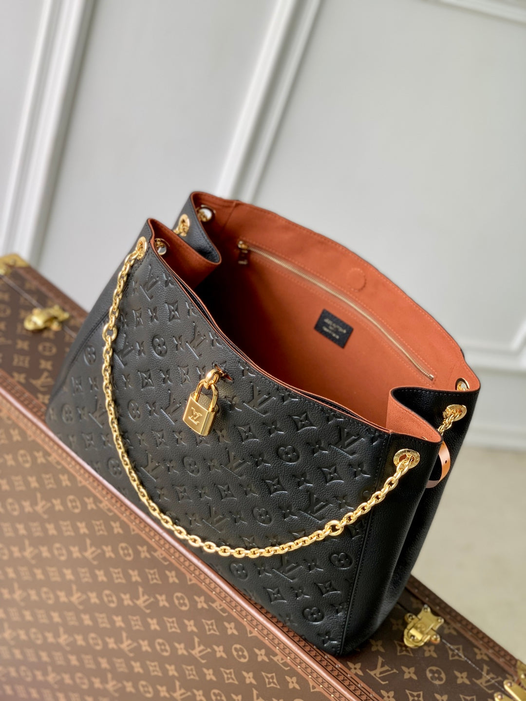 ANYTIME MM 42 IN BLACK MONOGRAM EMPREINTE CALFSKIN GOLD HARDWARE