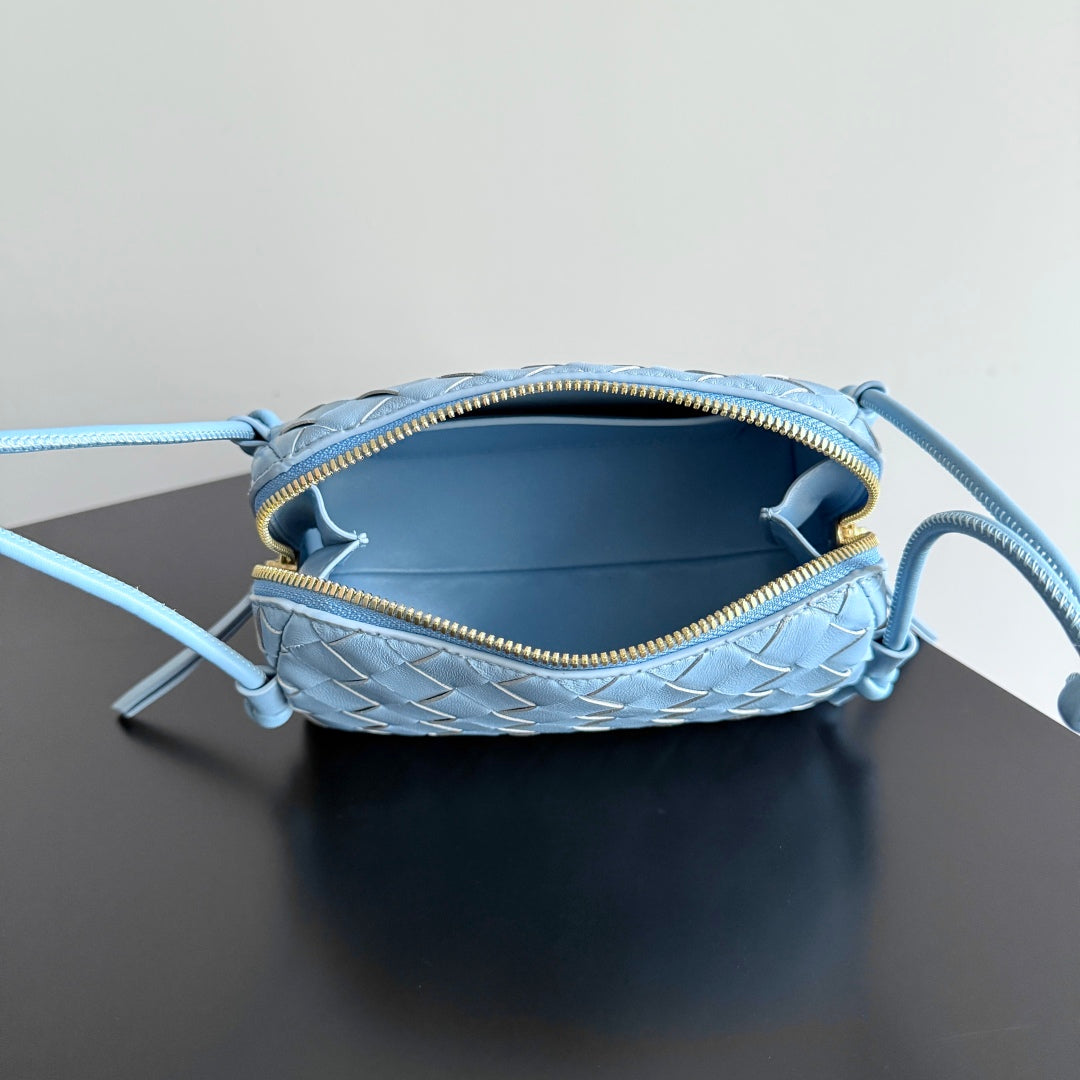 CONCERT POUCH 18.5 IN LIGHT BLUE LAMBSKIN