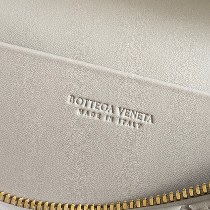 BOTTEGA VENETA 25S BANG BANG 22 IN WARM GRAY INTRECCIATO CALFSKIN GOLD HARDWARE