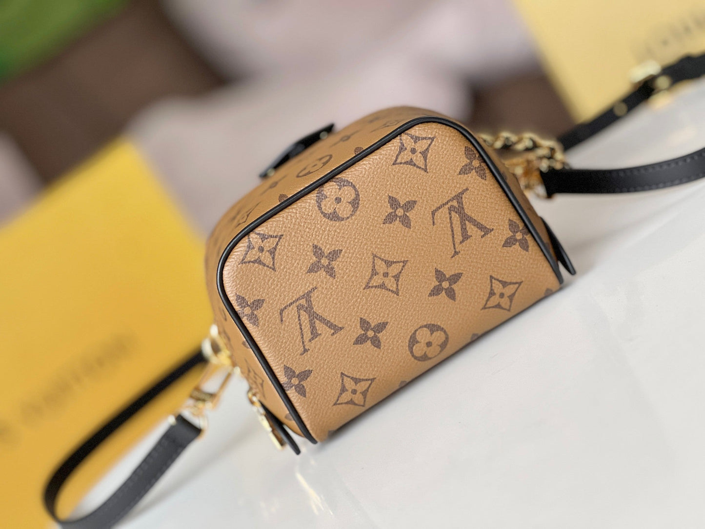 LV 25S JUST IN CASE 14 IN BROWN MONOGRAM CANVAS LEATHER TRIM BLACK