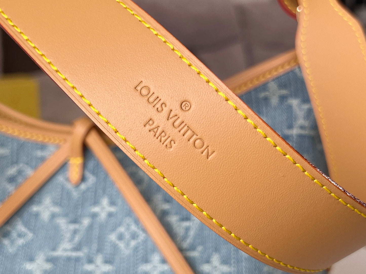 LV 25S CARRYALL 29 IN LIGHT BLUE DENIM MONOGRAM LEATHER TRIM