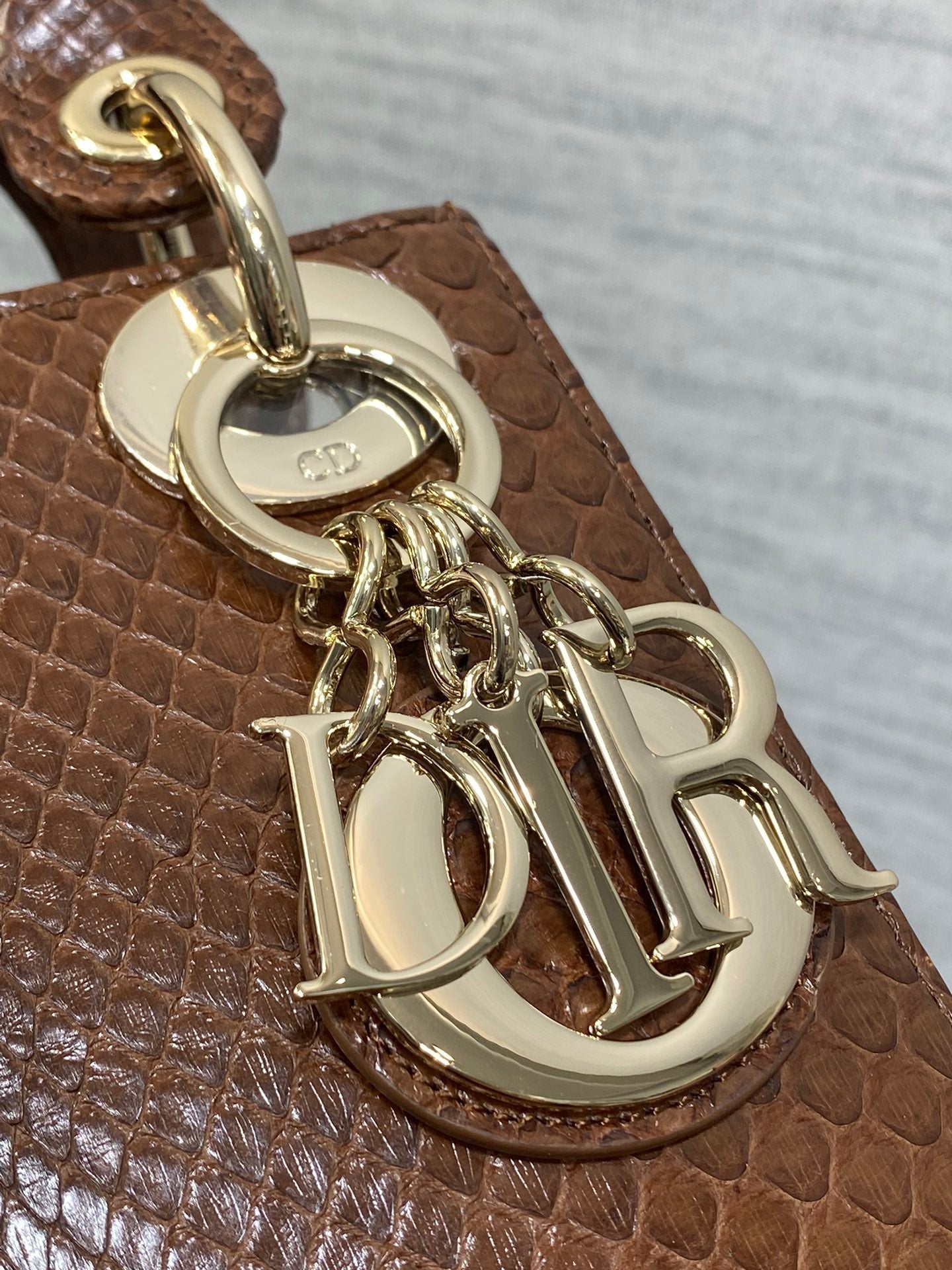 MINI 17 LADY BAG IN PEACAN BROWN METALLIC LAMBSKIN