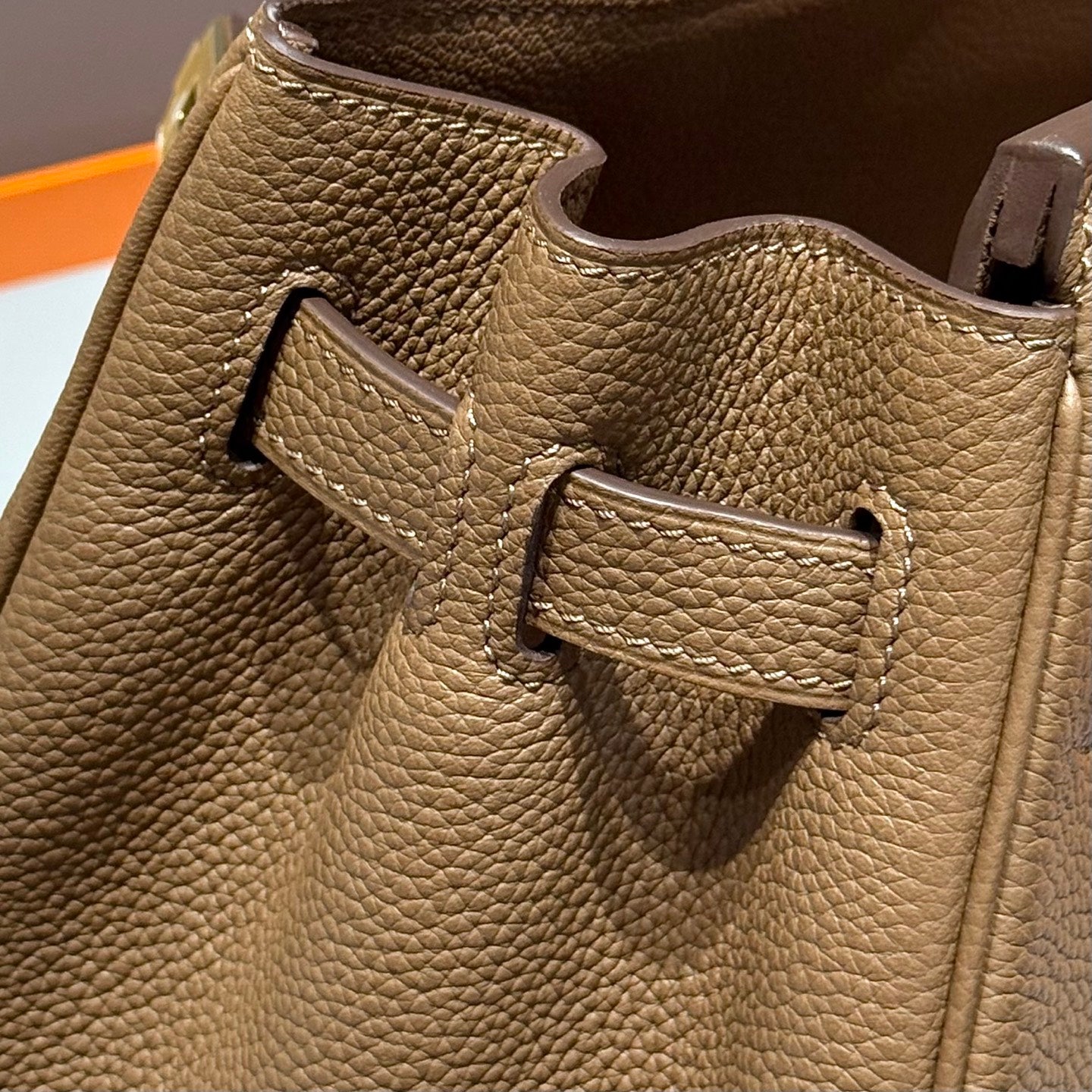 25S HERMES BIRKIN 30 IN DARK BROWN CALFSKIN GOLD HARDWARE