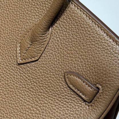 25S HERMES BIRKIN 25 IN DARK BROWN CALFSKIN GOLD HARDWARE