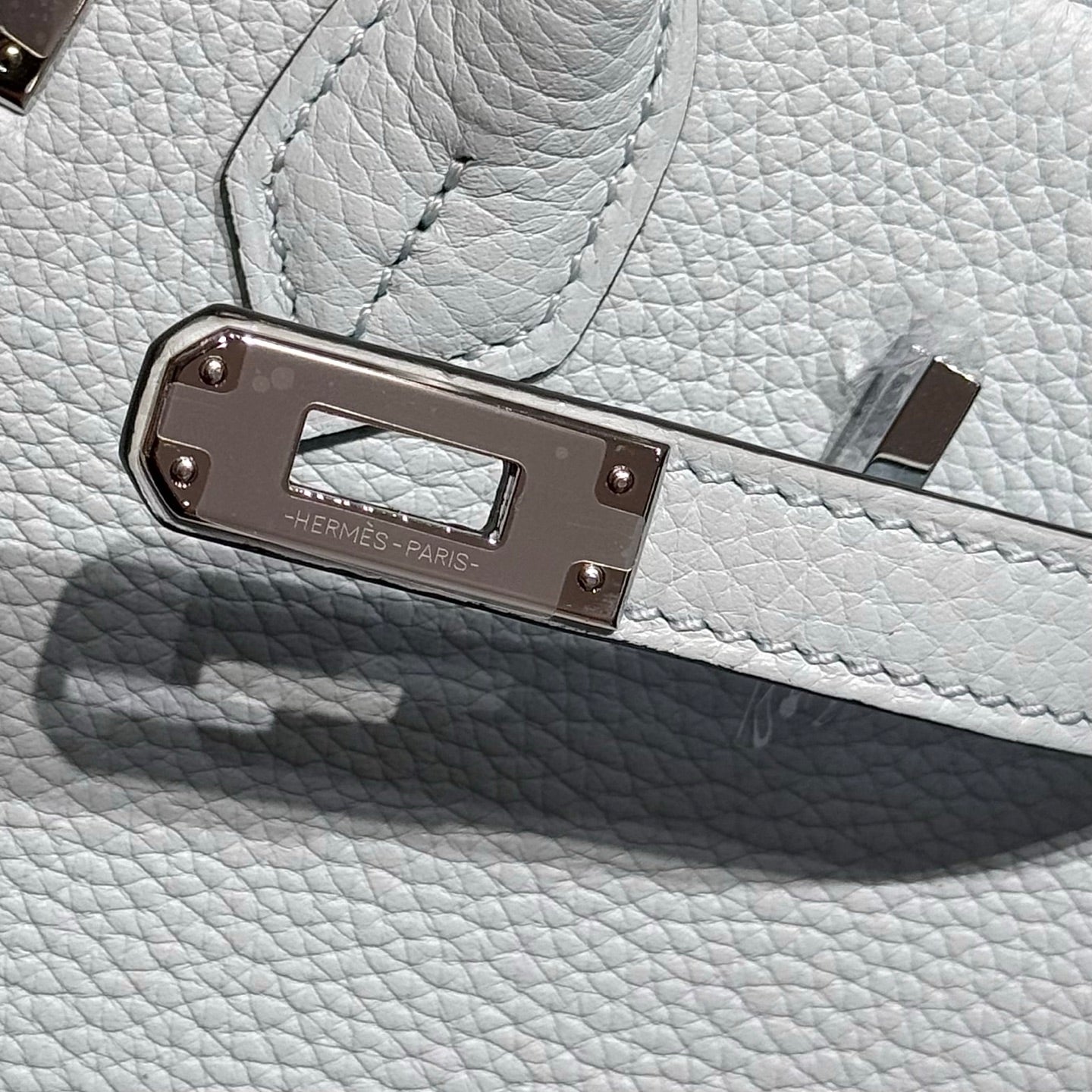 HERMES 25S MEDIUM BIRKIN 25 IN CLOUD BLUE CALFSKIN SILVER HARDWARE