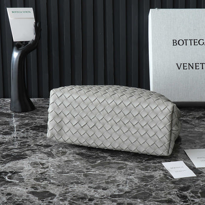 BV MEDIUM ANDIAMO 32CM GREY LAMBSKIN