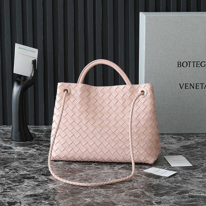 MEDIUM ANDIAMO 32 IN LIGHT PINK LAMBSKIN