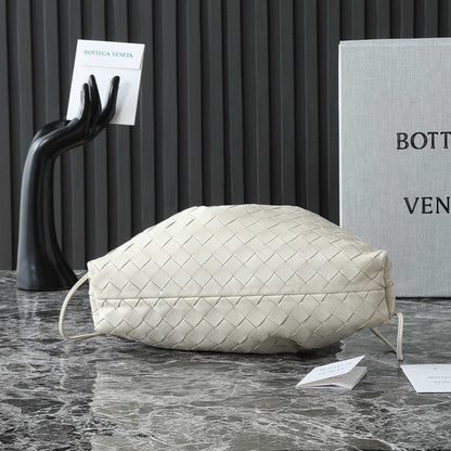 BOTTEGA VENETA 25S DUSTBAG NOTTE 33 IN IVORY CALFSKIN GOLD HARDWARE