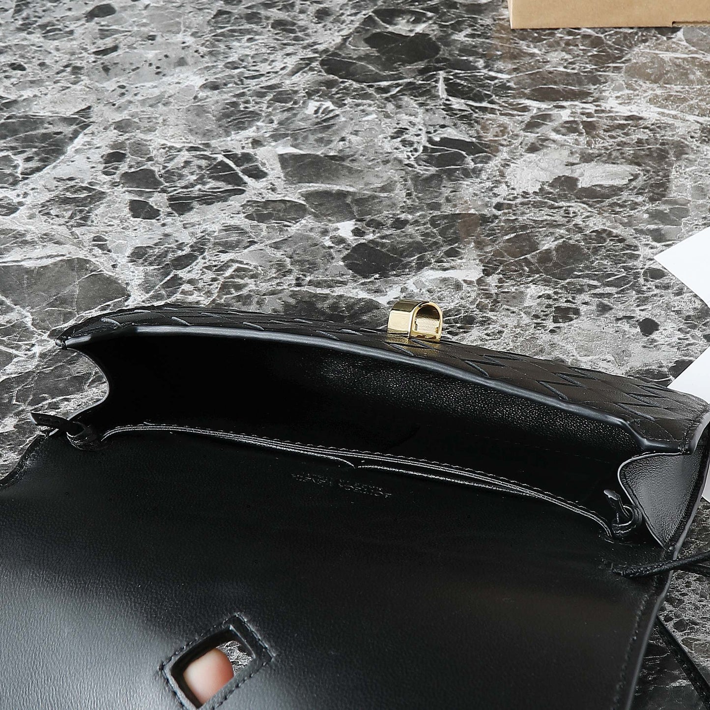 BOTTEGA VENETA 25S ANDIAMO POUCH 19 IN BLACK CALFSKIN GOLD HARDWARE