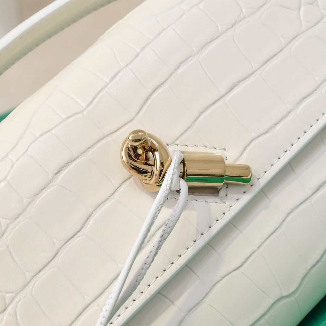 BV Long Clutch Andiamo 31 White Crocodile Calfskin Ghw