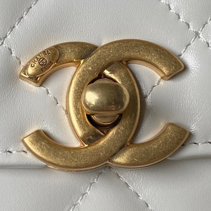 MINI FLAP BAG 19 IN WHITE CALFSKIN WITH DOUBLE GOLD BALL