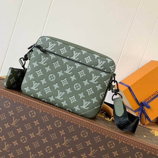 TRIO MESSENGER BAG 25 IN GREEN MONOGRAM SHADOW CALFSKIN