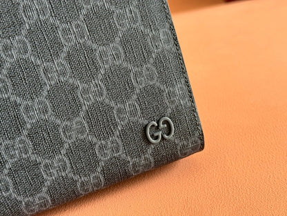 NEO VINTAGE 26 GG SUPREME POUCH IN BLACK CANVAS