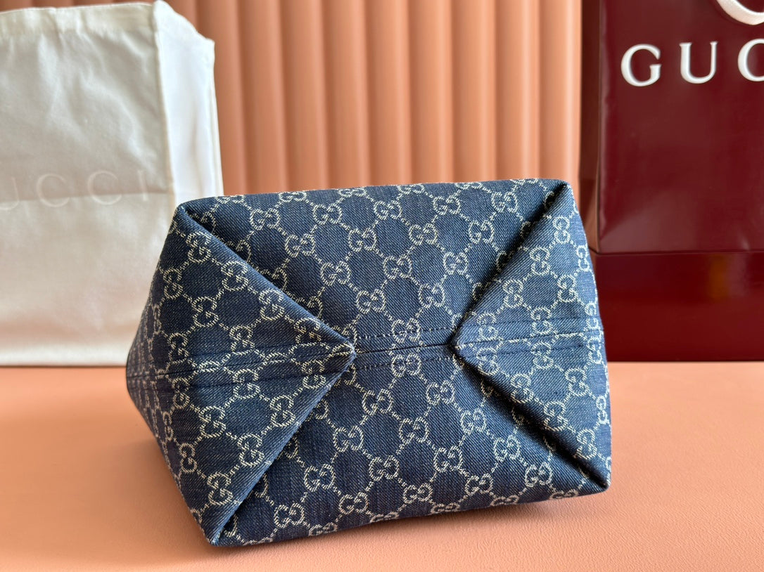 SMALL TOTISSIMA REVERSIBLE TOTE 22 IN DARK BLUE DENIM ONE SIDE BLUE SUEDE