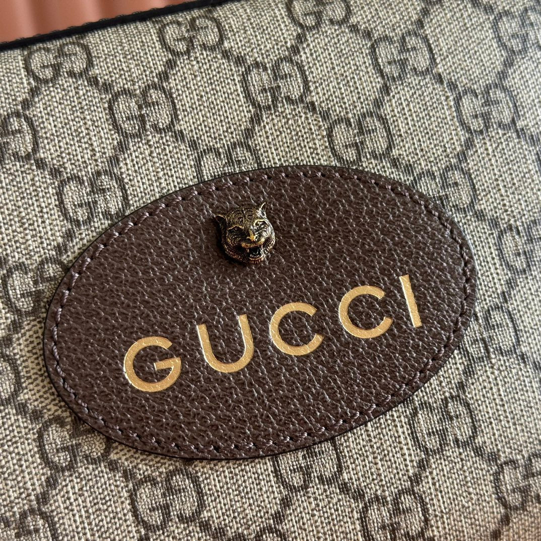 GUCCI NEO VINTAGE GG SUPREME TIGER HEAD CROSSBODY BAG 24 IN CANVAS