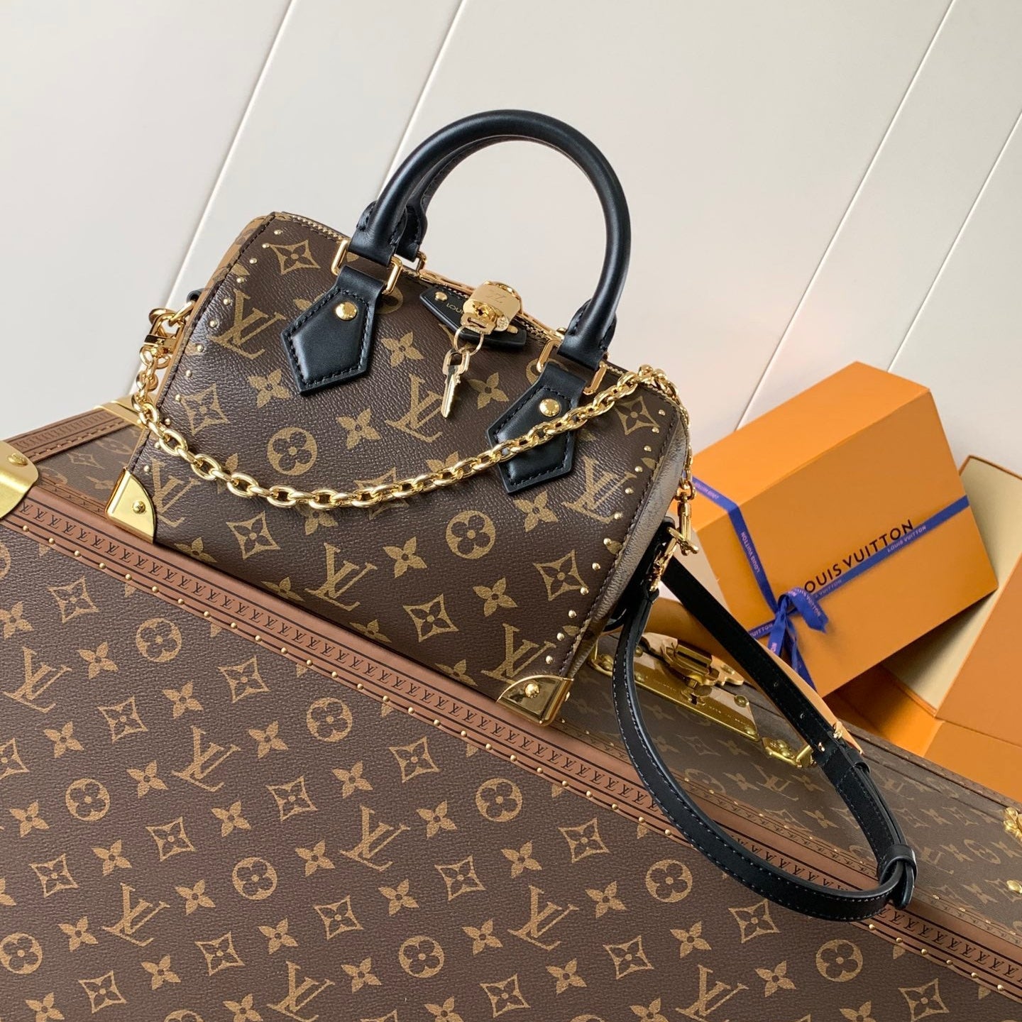 SPEEDY TRUNK BAG 20 IN BROWN MONOGRAM COATED CANVAS AND BLACK CALFSKIN