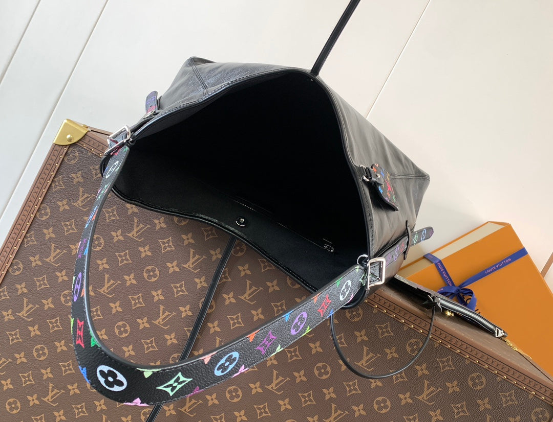 CARRYALL VIBE BAG 39 IN BLACK LAMBSKIN MONOGRAM PATTERN