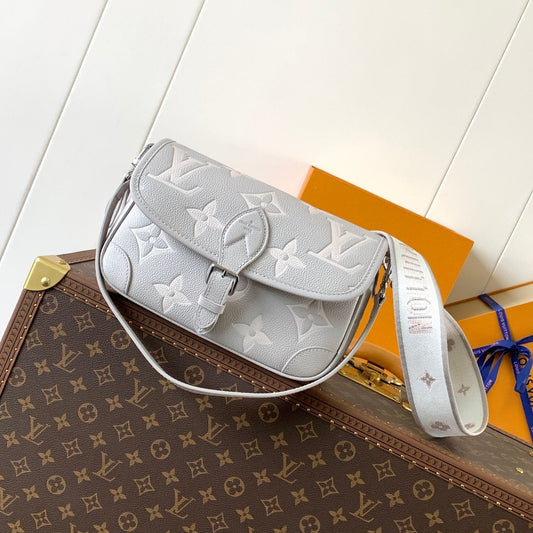 DIANE 24 IN GREY MONOGRAM EMPREINTE LEATHER