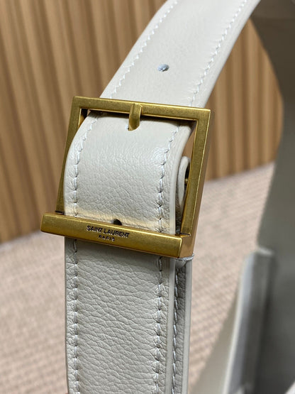 LE 5 À 7 LARGE SUPPLE BAG 31 IN WHITE CALFSKIN