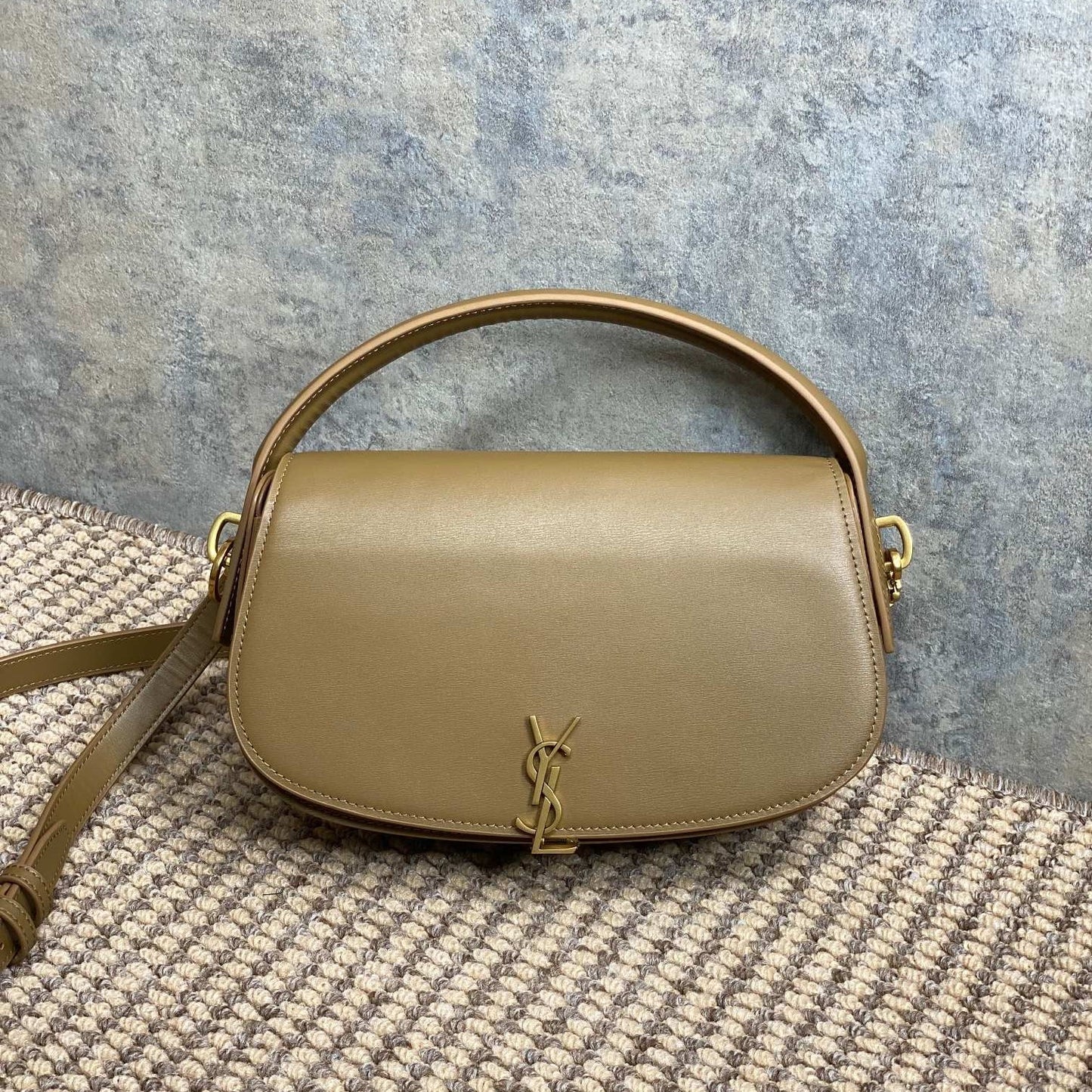 VOLTAIRE HALF-MOON SHOULDER BAG 24 IN CEDAR BROWN CALFSKIN GOLD METALLIC
