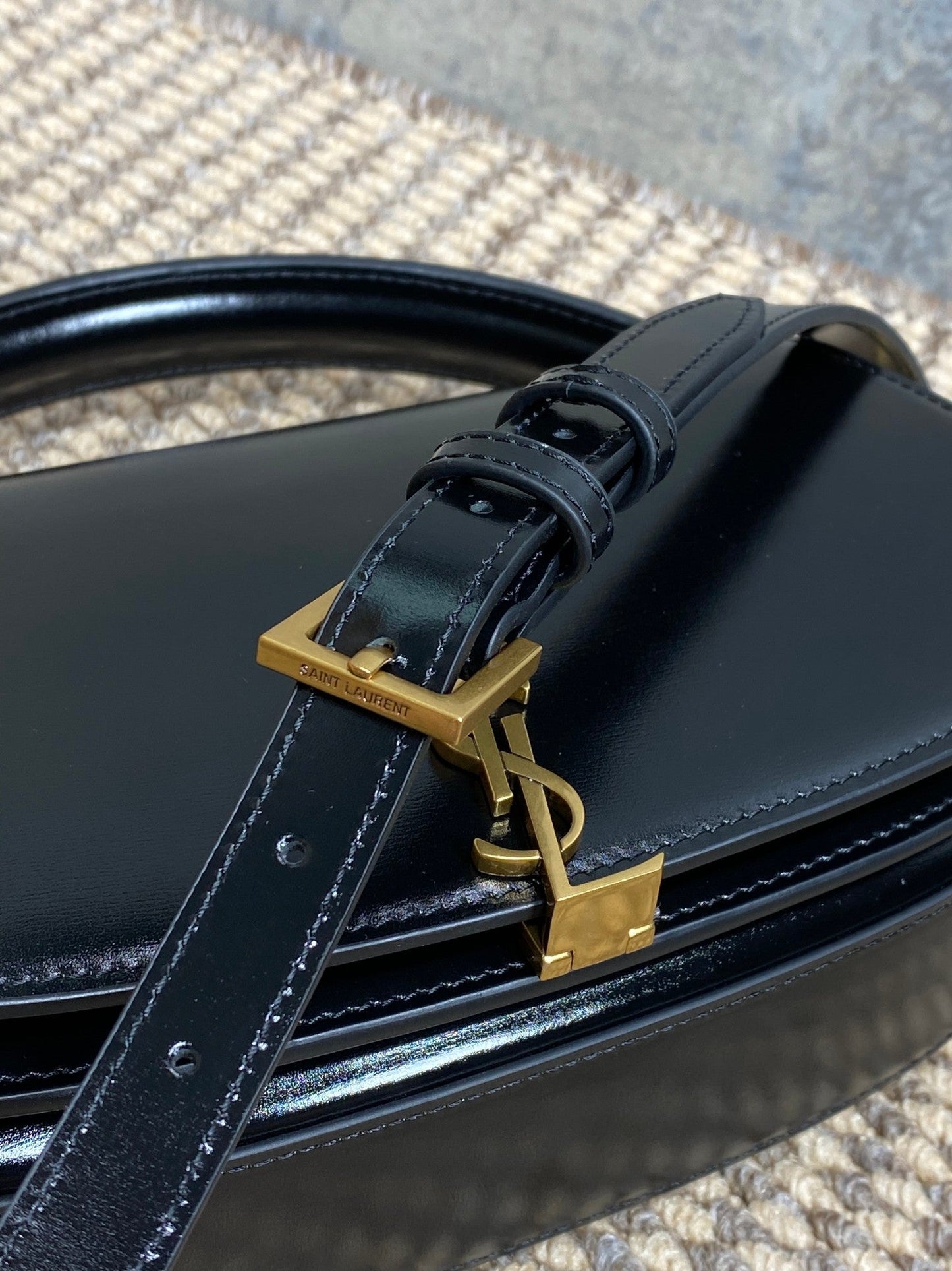 VOLTAIRE HALF-MOON SHOULDER BAG 24 IN BLACK CALFSKIN GOLD METALLIC