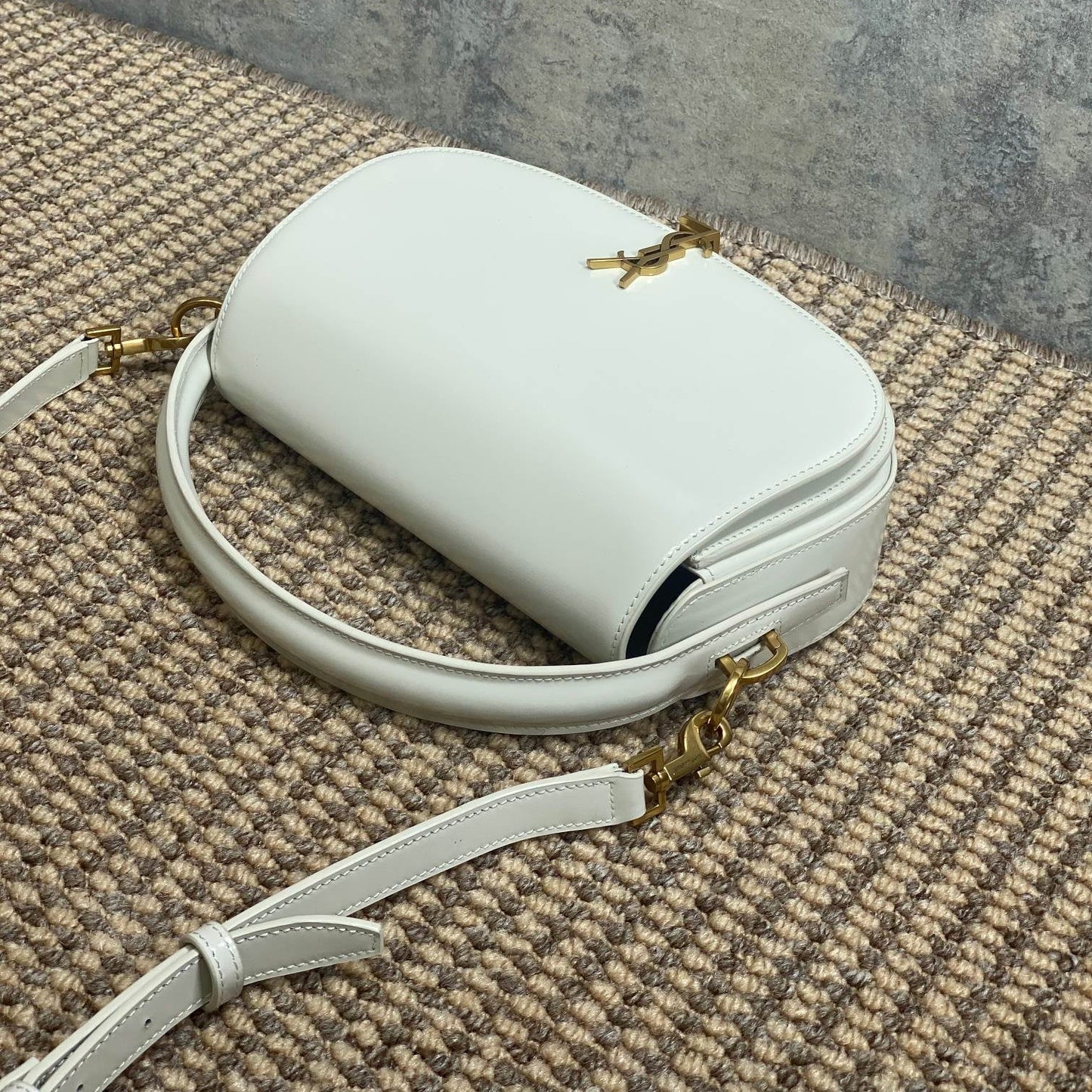 VOLTAIRE HALF-MOON SHOULDER BAG 24 IN WHITE CALFSKIN GOLD METALLIC