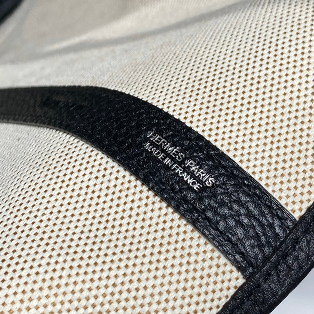 GARDEN PARTY 36 IN BEIGE ORANGE AND BROWN TOILE H CANVAS BLACK CALFSKIN HORSE TOTEM PRINT