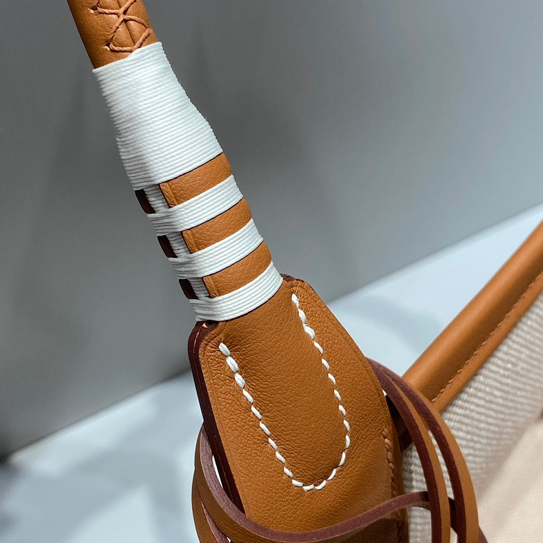 STEEPLE 28 BAG IN OFF-WHITE H CANVAS AND BROWN SWIFT CALFSKIN