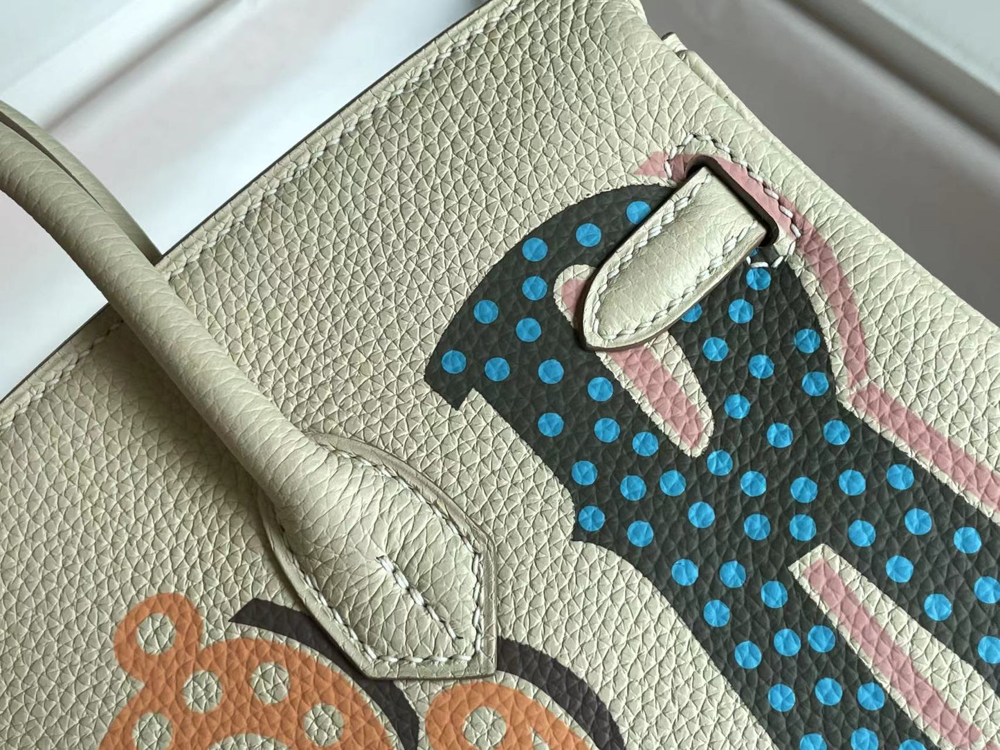 BIRKIN 25 BAG IN WHITE CREAM CALFSKIN WITH COLORFUL STICKER (MADE-TO-ODER)