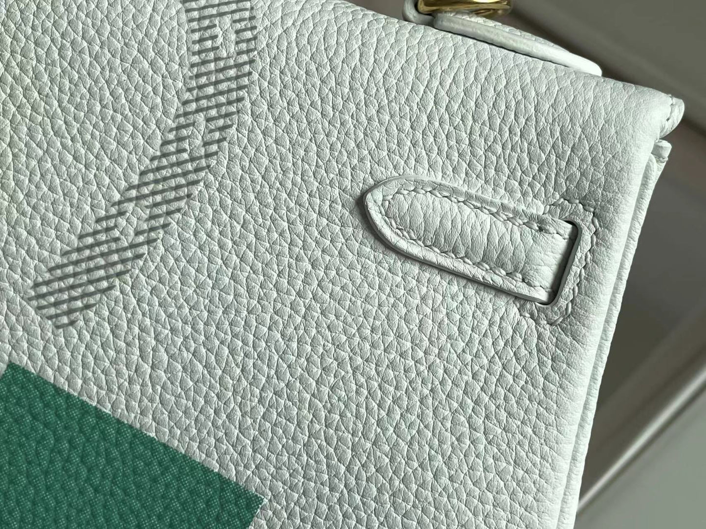 BIRKIN 25 BAG IN WHITE CALFSKIN WITH COLORFUL STICKER (MADE-TO-ODER)